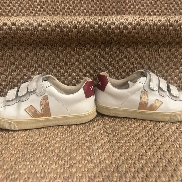 Veja  Esplar 3 Lock Leather Sneaker size EU 36 (US 6) - Picture 2 of 5